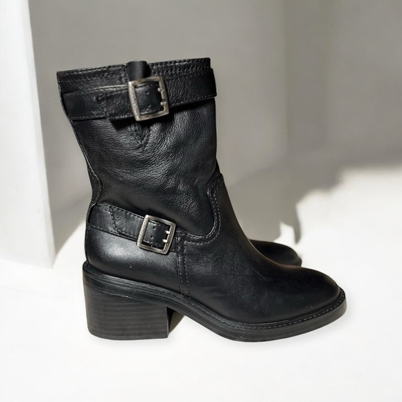 🌻BRAND NEW Vince Camuto Vergila Black Leather Moto Bike Ankle Boots Size 8 - Picture 3 of 10
